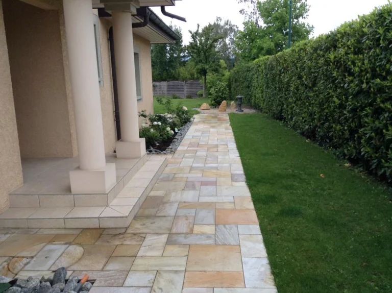 Terrasse en pierre naturelle 