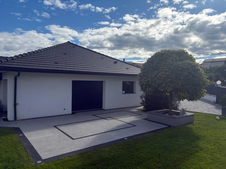 Terrasse en moquette de pierre